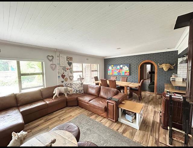 4 BEDROOM HOUSE FOR SALE IN FERRYVALE